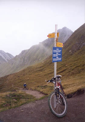 (2275m) Carrefour pour la croix de fer, avant d'aller au col de Balme.!.